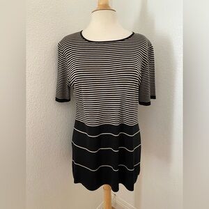 Exclusively Misook Black and Cream Striped Short Sleeve Top Size M